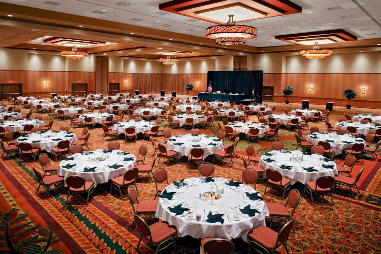 Embassy Suites Loveland Conference Center Екстер'єр фото