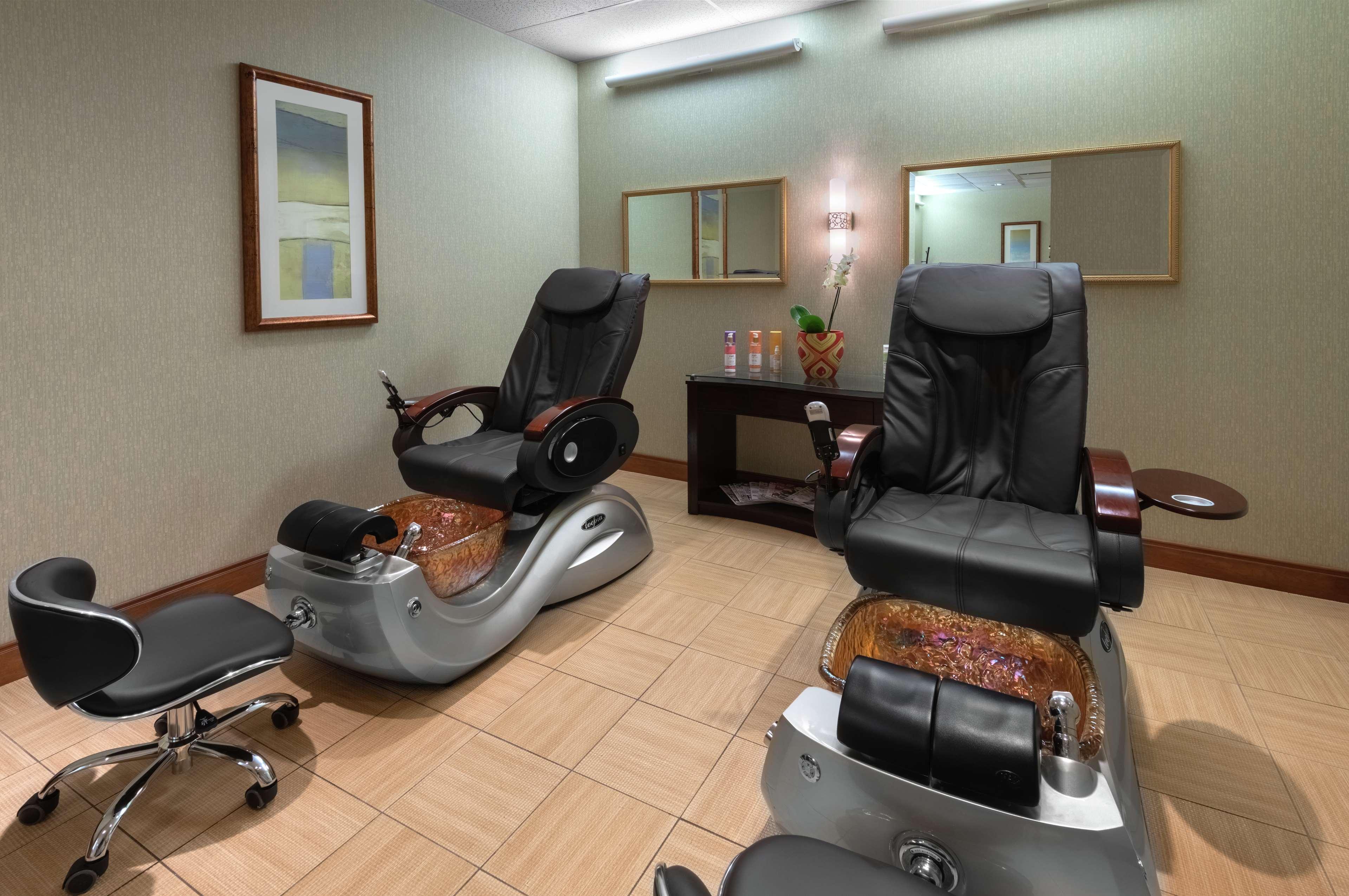 Embassy Suites Loveland Conference Center Екстер'єр фото