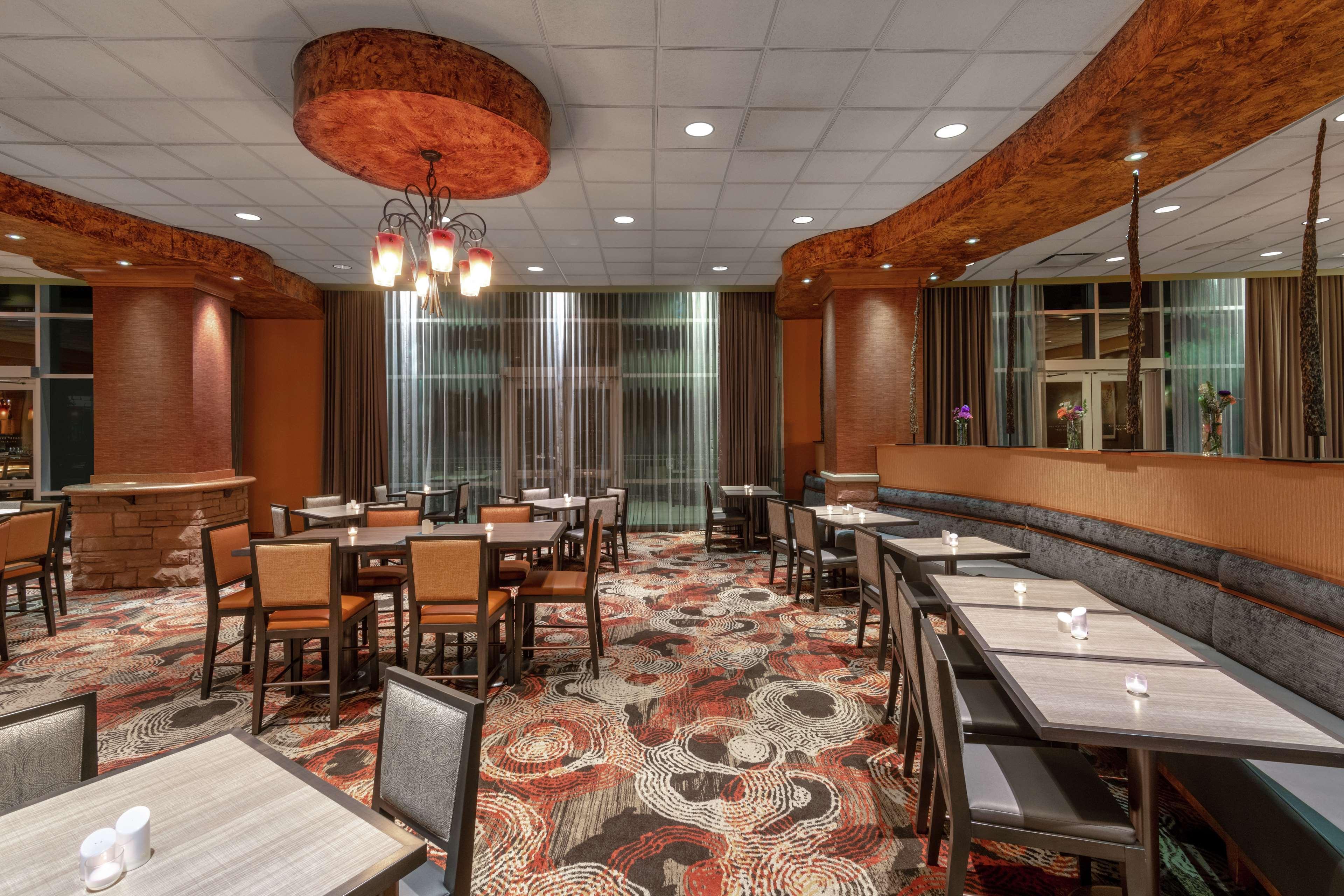 Embassy Suites Loveland Conference Center Екстер'єр фото