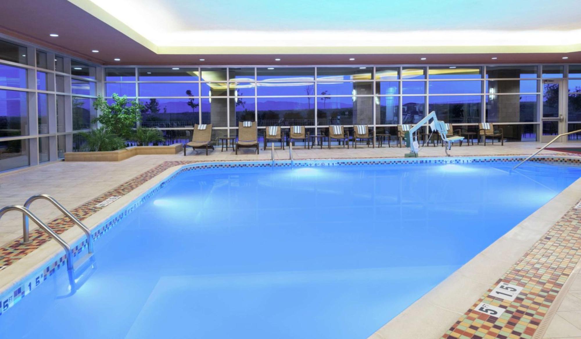 Embassy Suites Loveland Conference Center Екстер'єр фото