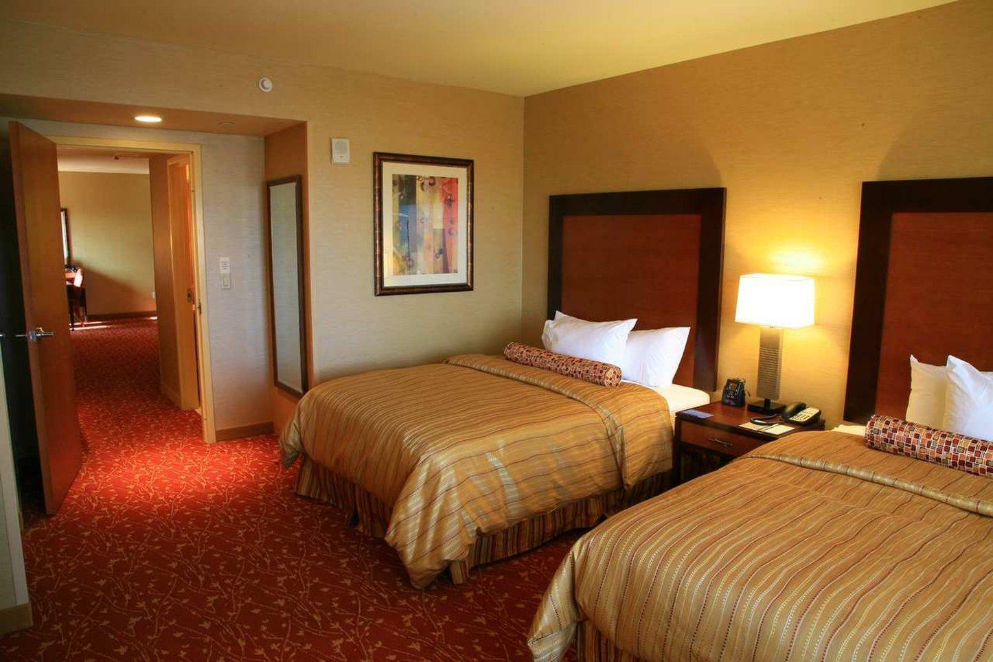 Embassy Suites Loveland Conference Center Екстер'єр фото
